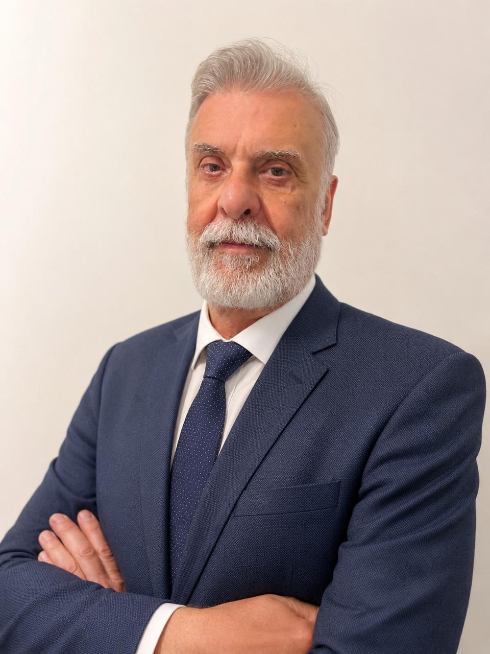 José Alcides Santoro Martins